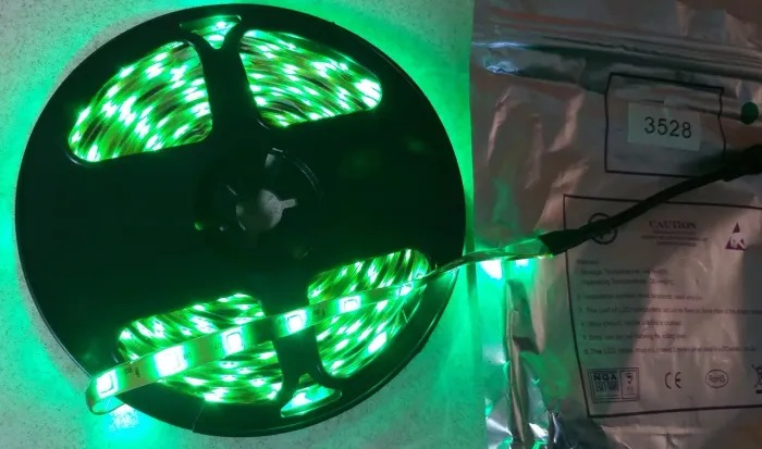 Fita de Led 3528 Cor Verde 12v Com Dc Jack de Força Nova Detalhe