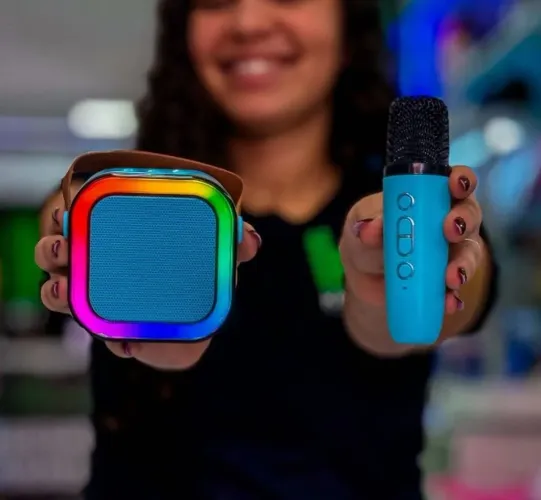 KIT 2 MICROFONE SEM FIO E CAIXA DE SOM PORTÁTIL - KIT COMPLETO!