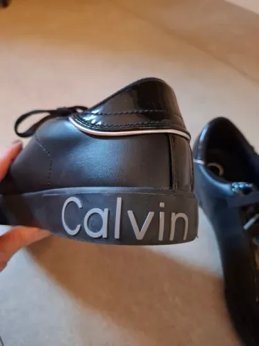 Sapatenis Calvin Klein 41