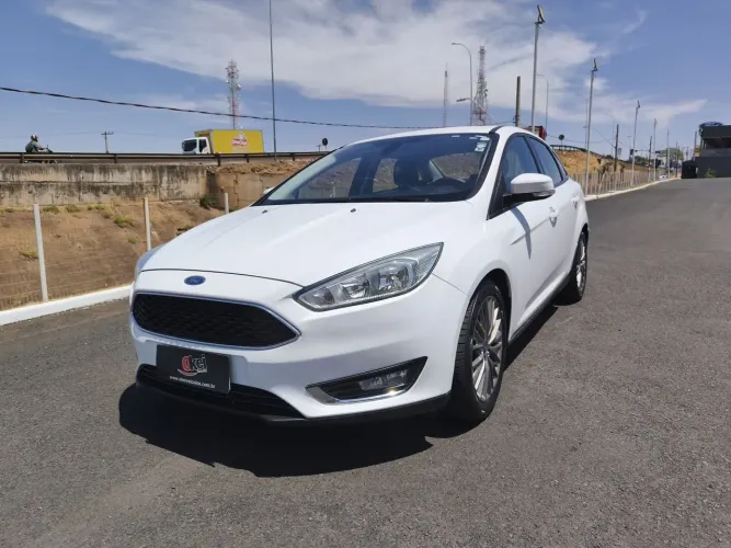 Ford Focus Sedan 2.0 16v/2.0 16V Flex 4P 2016