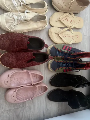 Sapatos diversos - Venda