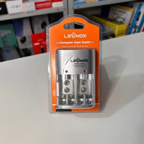 Carregador de pilhas AA/AAA e bateria 9V