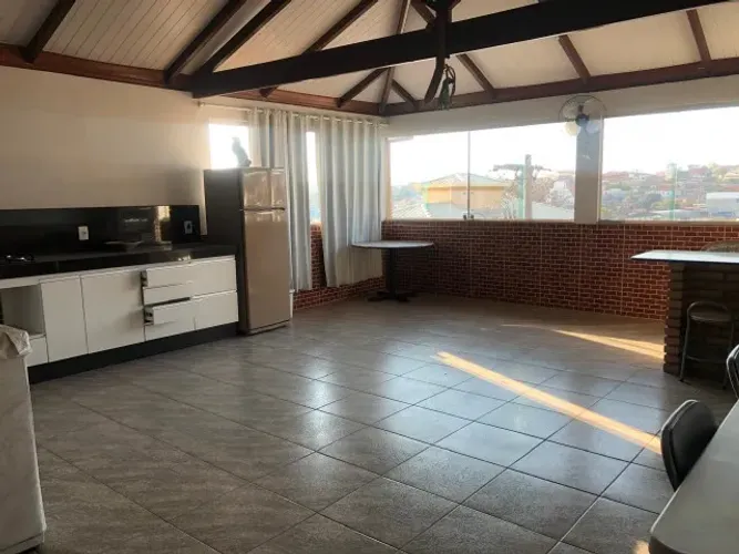 Excelente casa toda planejada, 3 qtos, cobertura com espaço gourmet + loja para aluguel