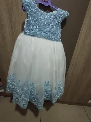 Vestido de daminha de honra tenho 2