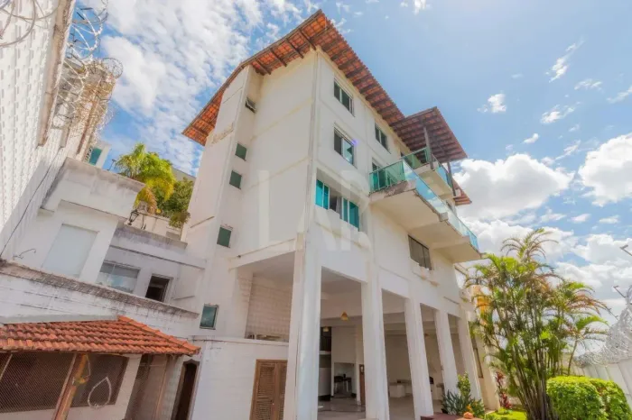 Casa à venda, Elevador - 5 quartos, 3 suítes, 6 vagas, Mangabeiras - Belo Horizonte/MG