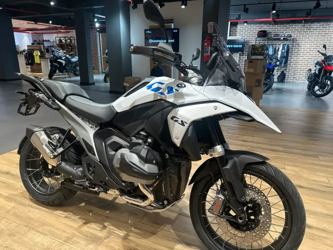 BMW R 1300 GS PLUS  R$ 114.00 0km