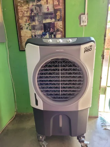 Vende-se Climatizador 70L Ventisol 210W 220V Importado CLI70PRO-02