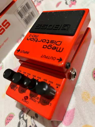 Pedal BOSS , Mega Distortion MD-2