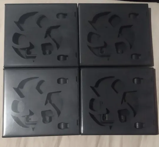 4 caixas de jogos para nintendo ds