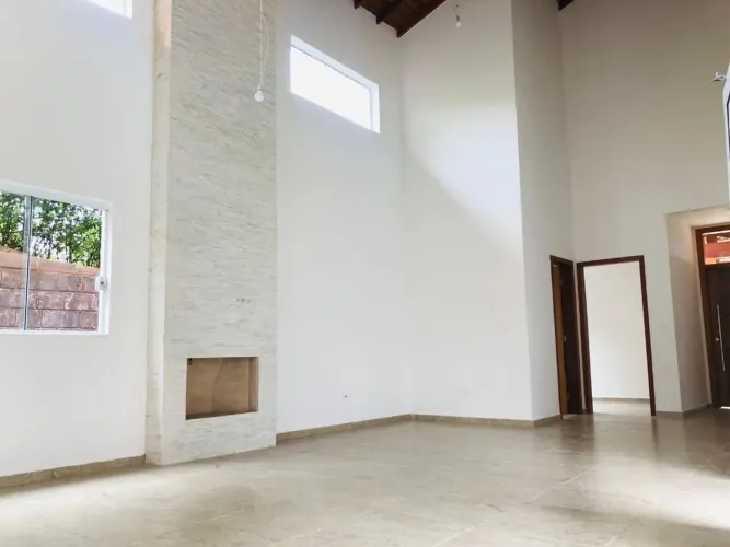 Venda e locação | Casa com 3 dormitórios, Colinas de Inhandjara, Itupeva