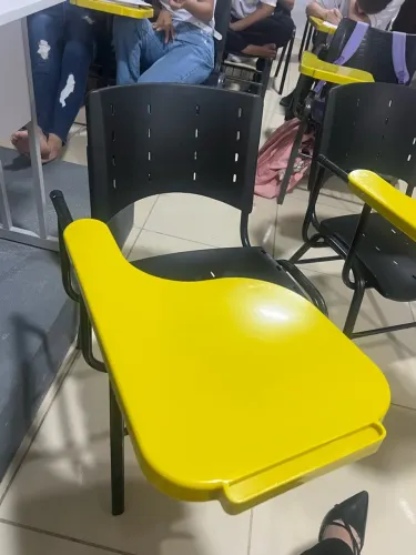 Cadeira escolar