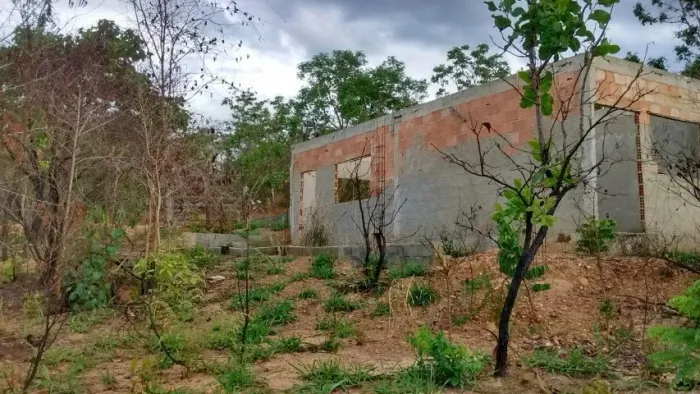 CAIU 20MIL REAIS AGORA!!! Terreno em Baldim 2.000 m² com estrutura de casa pronta