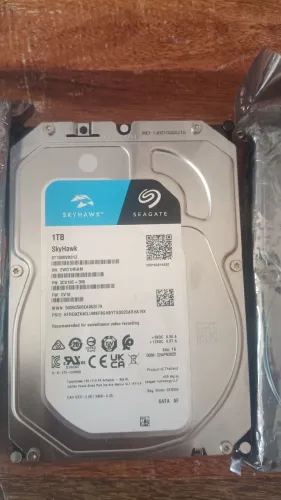 4 HDs para DVR skyhawk 1TB