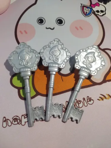 3 Pentes/Escovas da cor cinza - Ever After High