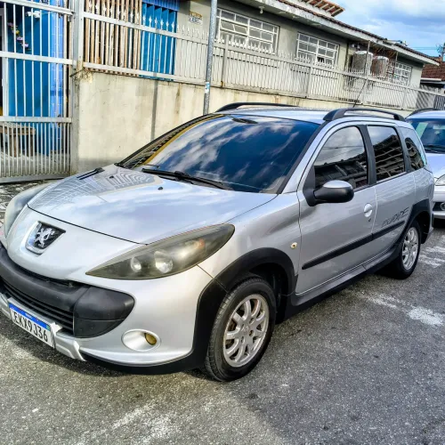 Peugeot 207 SW Escapade 1.6 16V Flex 5P 2010
