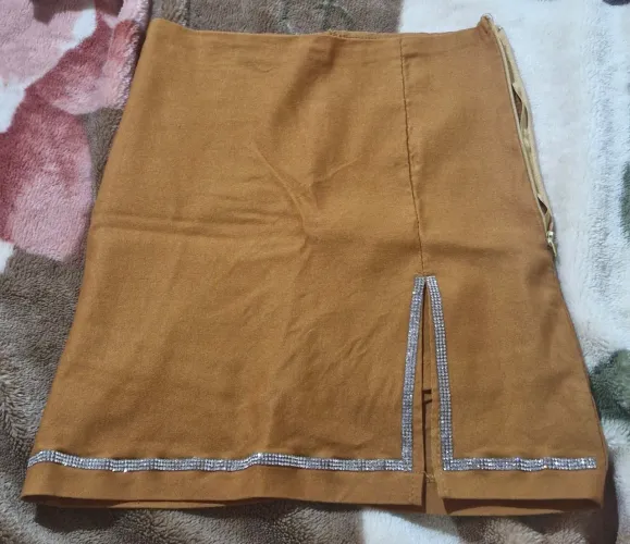Roupa semi nova