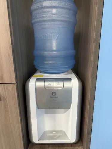 Bebedouro Electrolux com compressor 220v