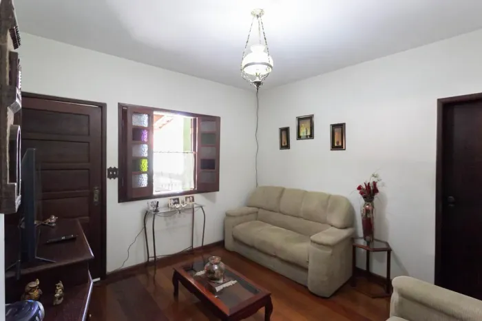 Casa à Venda - Ressaca, 5 Quartos, 300 m2