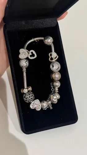 Pulseira Pandora com 11 berloques original