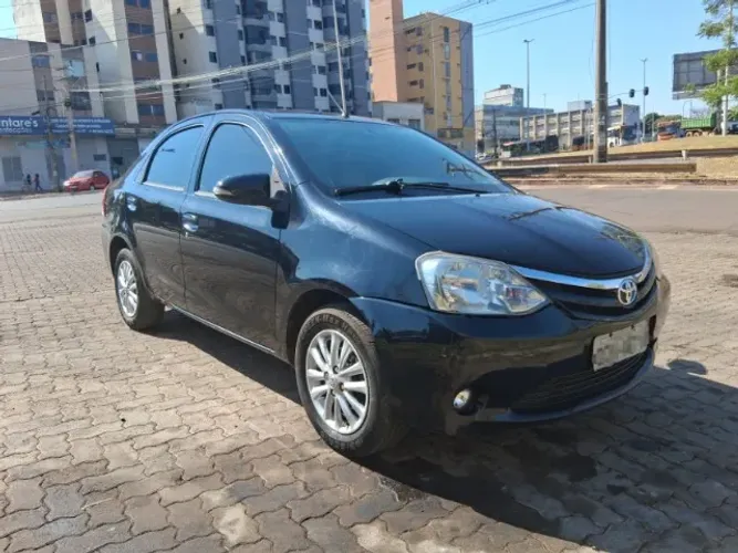 Toyota Etios XLS Sedan 1.5 Flex 16V 4P Mec. 2015