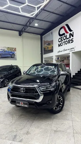 Toyota Hilux CD SRX 4X4 2.8 TDI 16V Diesel Aut. 2022