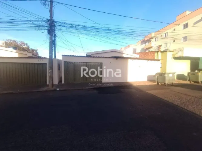 Casa para alugar, 3 quartos, Santa Mônica - Uberlândia/MG - Rotina Imobiliária