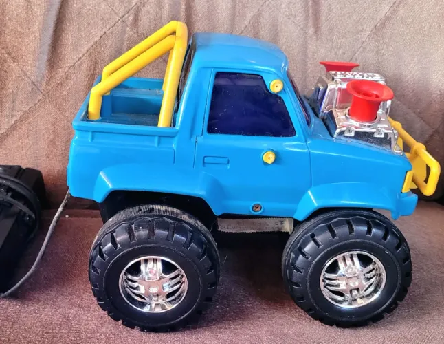 Antigo carrinho Furakon Estrela