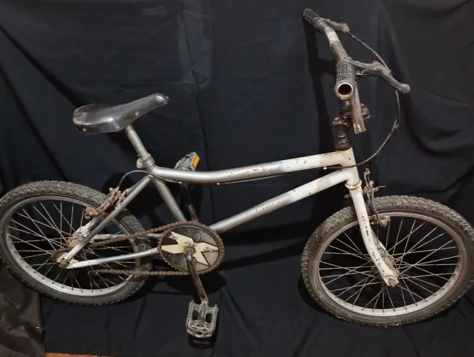 Bicicleta Monark BMX aro 20 