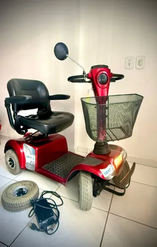 Scooter Ortomix Neat 4 (em otimas condições)