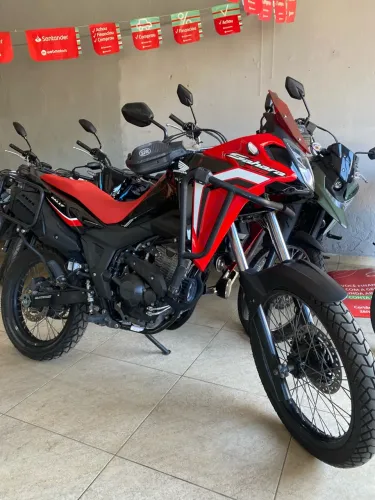 Honda Sahara 300cc rally 2023/24 shalom veículos