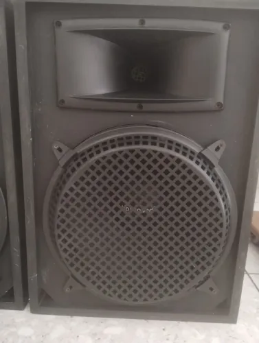 2 caixas de som passiva bossoud 300w cada semi nova