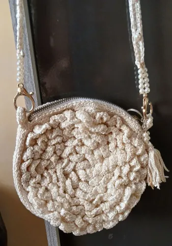 Bolsa de croché redonda 