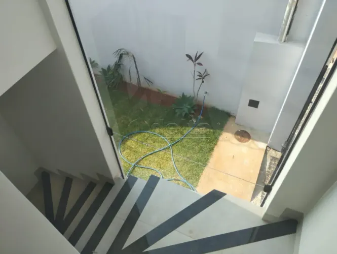 Casa residencial com 3 quartos sendo 1 suíte disponível para venda e locação no bairro Acl