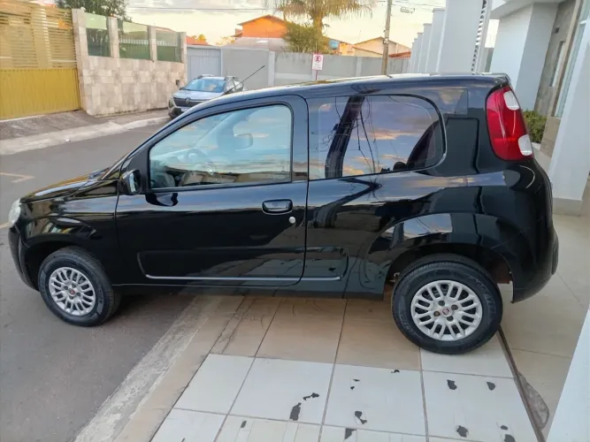 Fiat Uno Vivace 1.0 EVO Fire Flex 8V 3P 2014