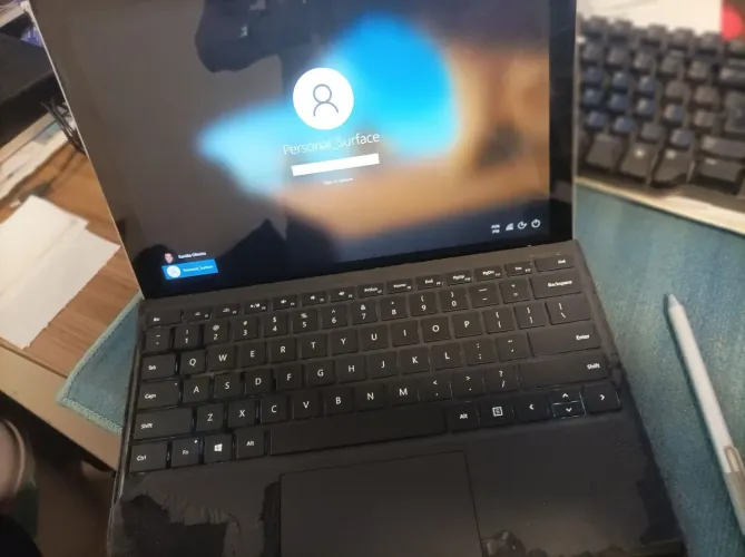 Microsoft Surface Pro 4 - Intel Core i5 / 128GB SSD / Tela 2K Touch