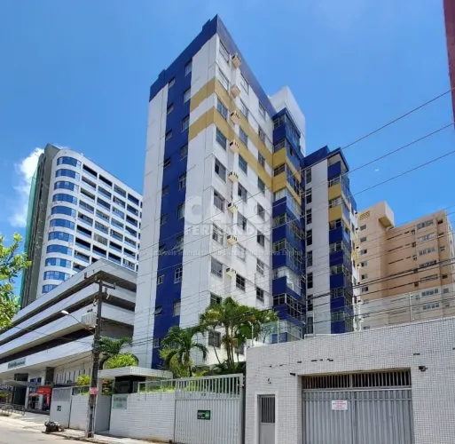 Apartamento no edifício Café Filho