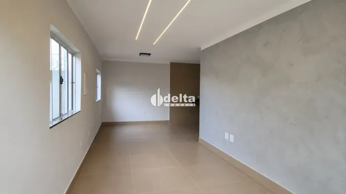 Casa com 2 quartos sendo 1 suíte disponível para venda no bairro Morumbi em Uberlândia-MG