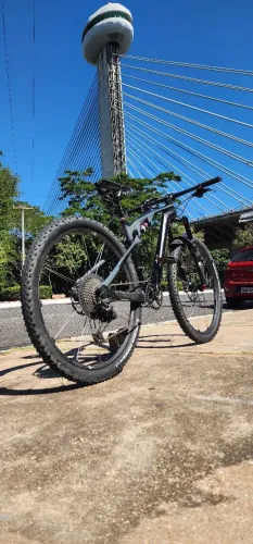 BIKE FULL CARBONO