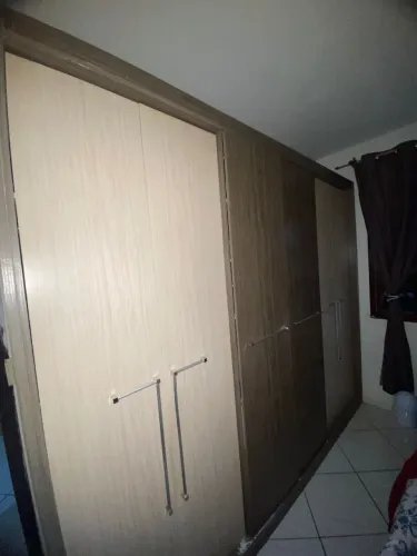 Guarda-roupa casal 6 portas