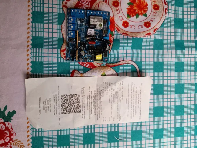 Vendo Placa portão Peccinin