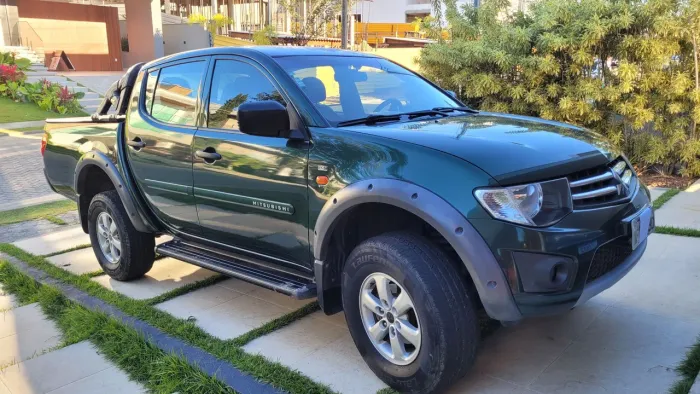 Mitsubishi L200 Triton GLS 3.2 CD TB Int.diesel MEC 2015