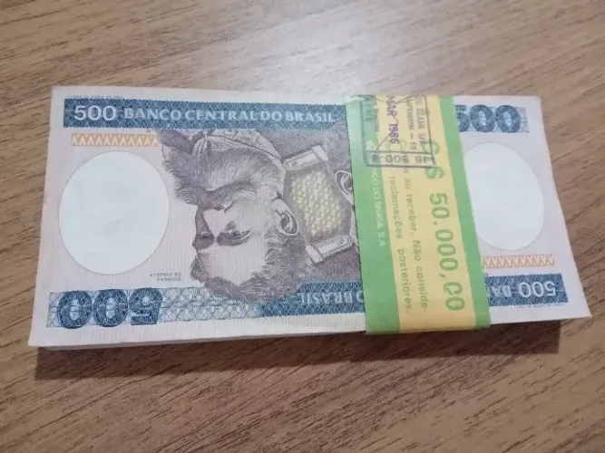 LOTE DE CÉDULAS DE 500 CRUZEIROS LACRADO. 1986 BRASIL. COLECIONÁVEL RARO