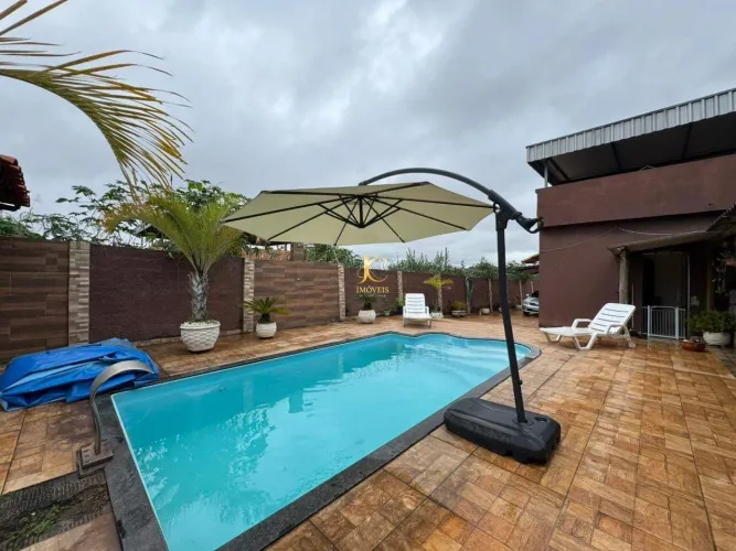 Casa à Venda em Divinópolis (Maria Peçanha) - 3 Quartos, Piscina e Espaço Gourmet