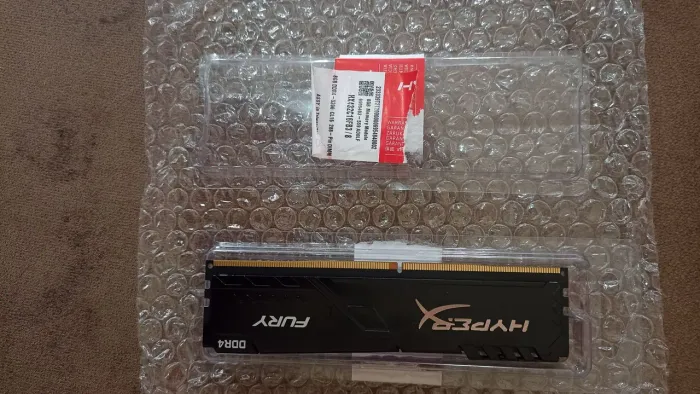 Memória RAM DDR4 8g FREQUÊNCIA 3200mhz CL16 NOVA
