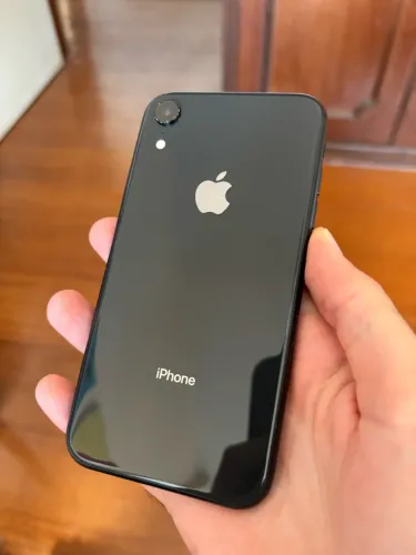 IPHONE XR - COM CARREGADOR E CAIXA ORIGINAL