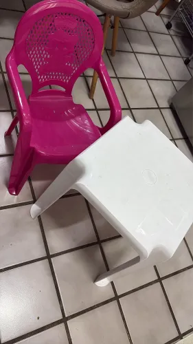 MESA E CADEIRA INFANTIL 