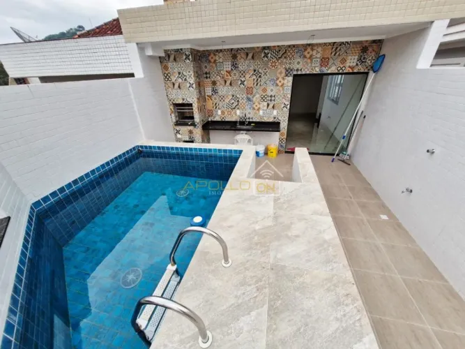 Casa sobreposta 3 quartos 1 suíte - Vila Belmiro, Santos.
