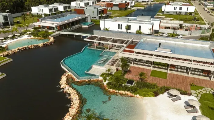 CASAS PRONTAS! LANÇAMENTO ALTO PADRÃO DE CONDOMÍNIO FECHADO EM ATLANTIDA