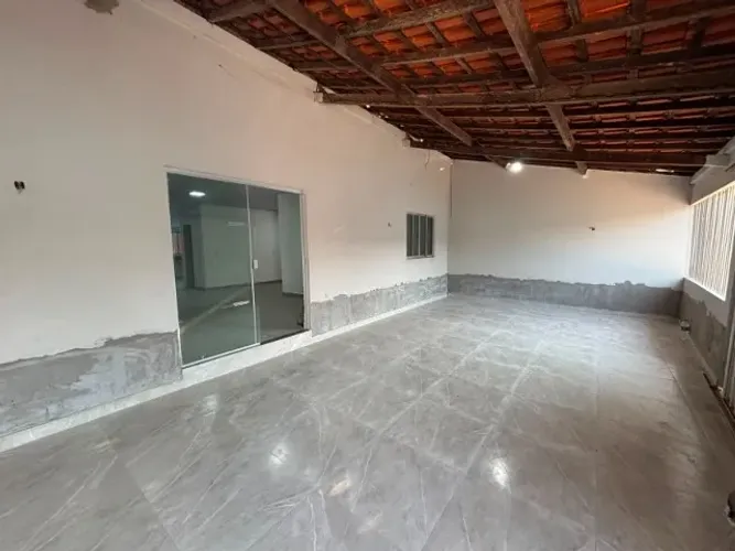 Casa Á venda no bairro castanheira