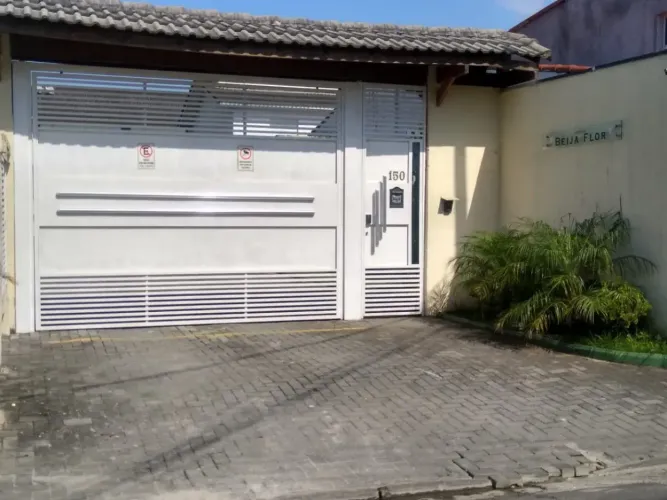 Casa de condomínio para venda tem 70 metros quadrados com 2 quartos